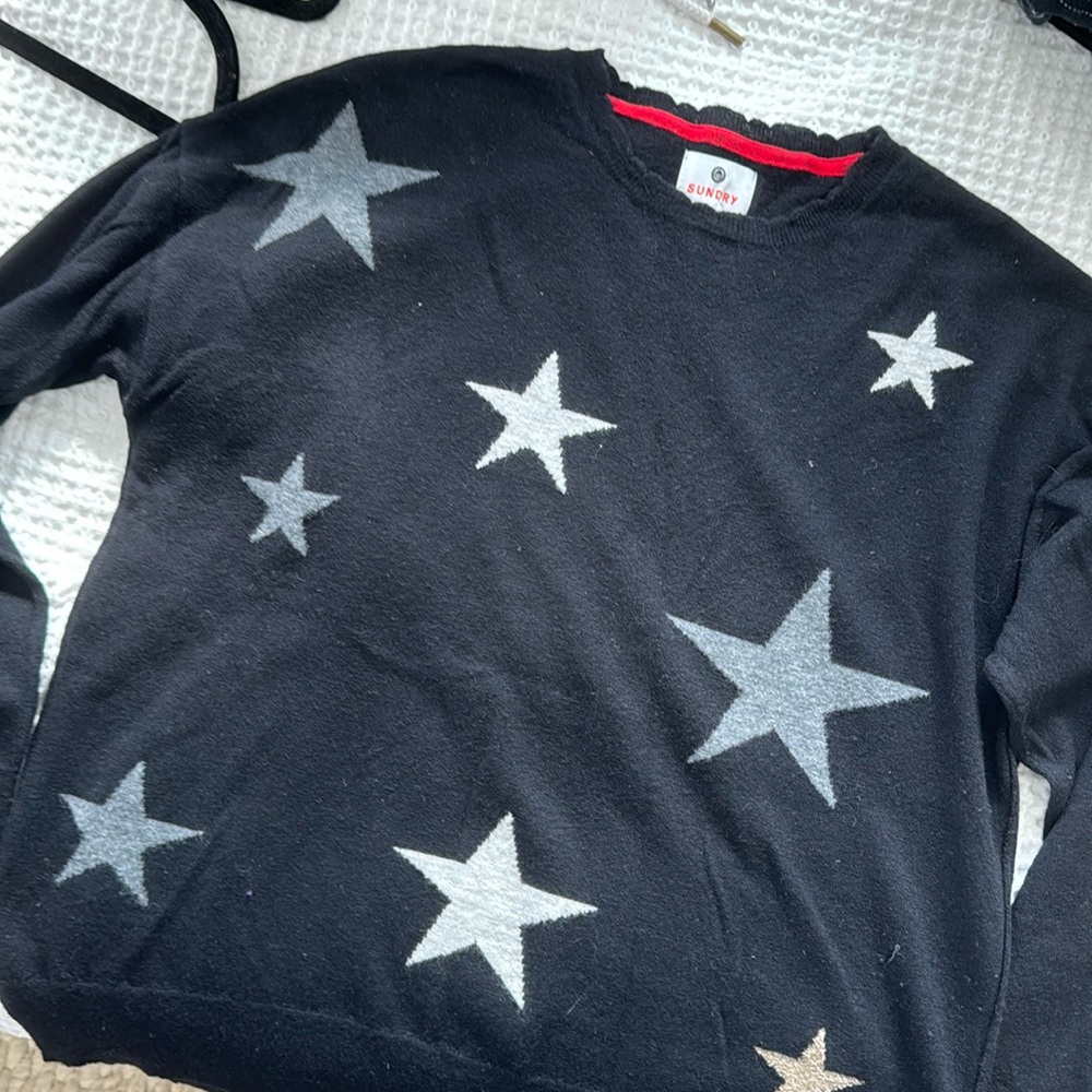 Sundry sweater
